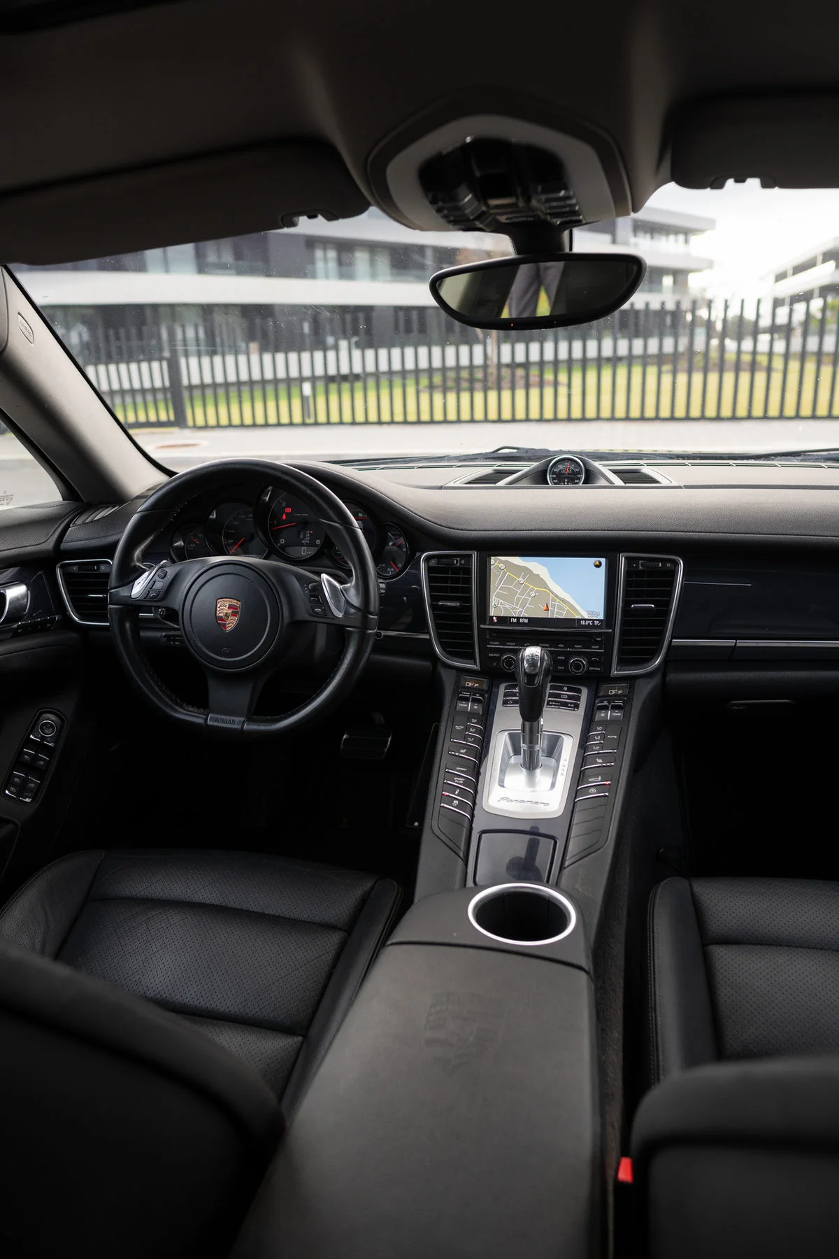 Habitáculo de um Porsche Panamera
