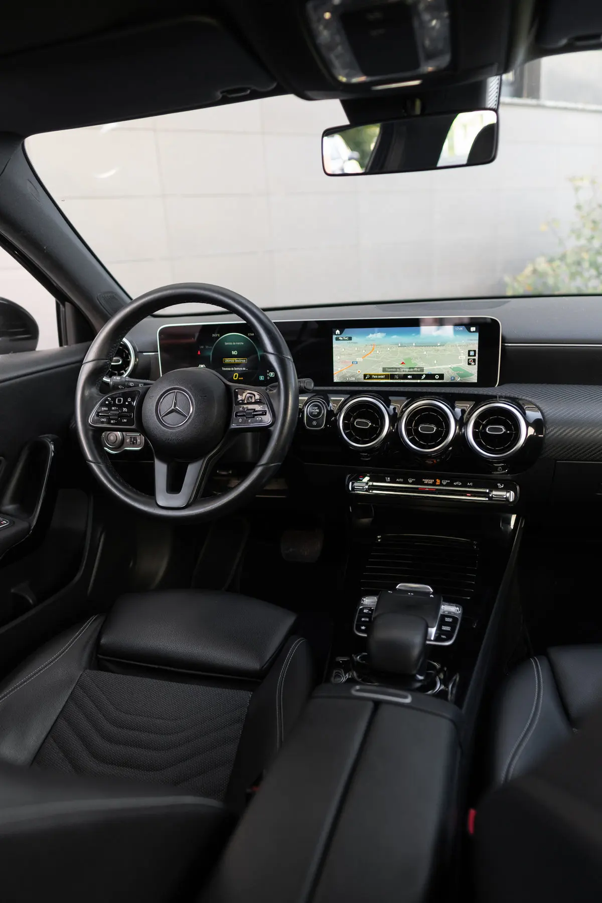 Mercedes-Benz A 180 d AMG · Automático 2018, fotografia 4