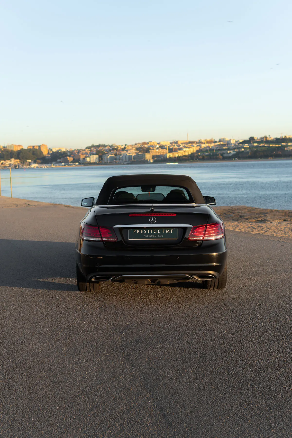 Mercedes-Benz E 220 d Coupé, fotografia 4