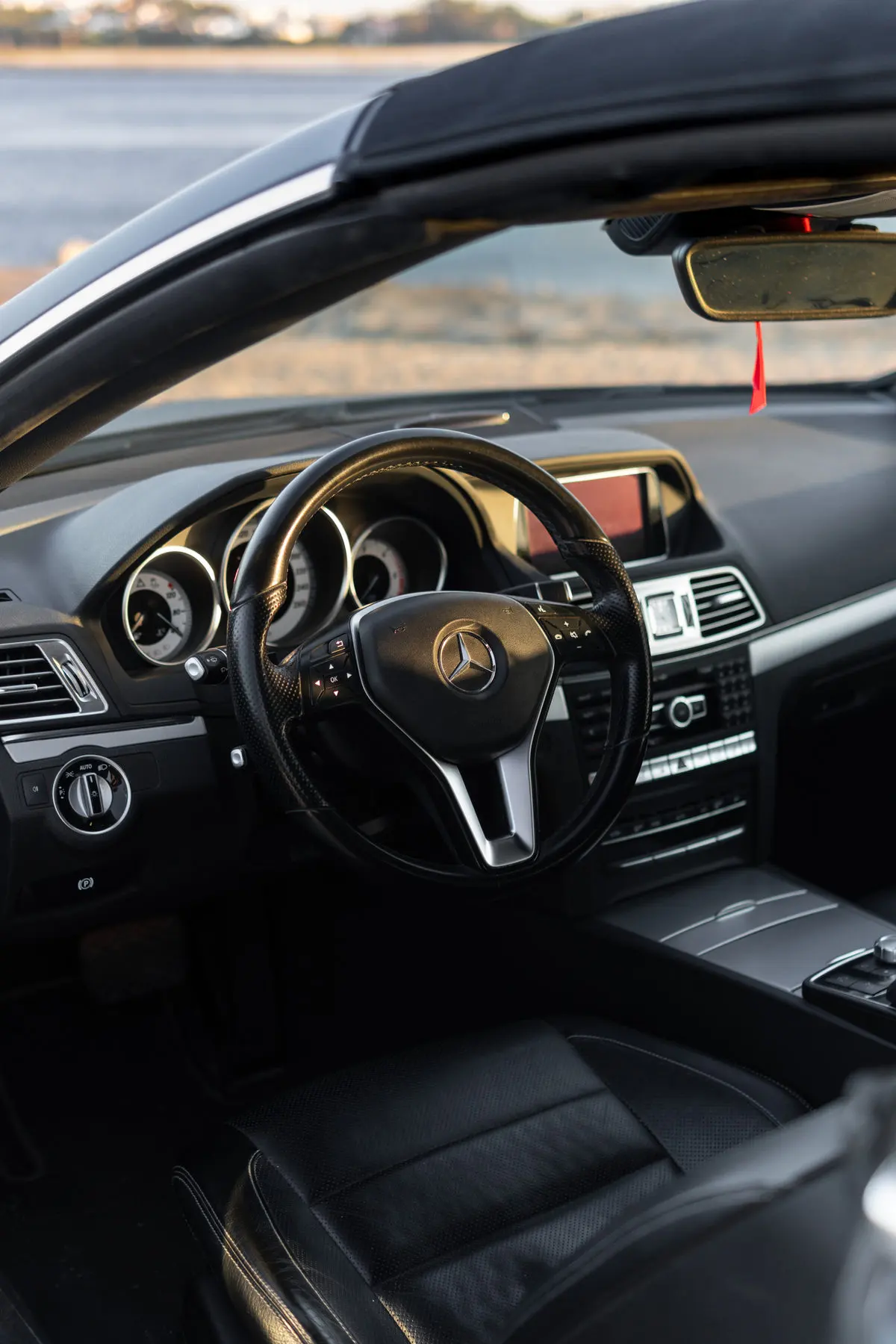 Mercedes-Benz E 220 d Coupé, fotografia 5
